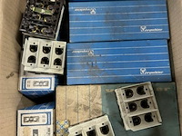 1 doos zekeringhouders - afbeelding 1 van  3