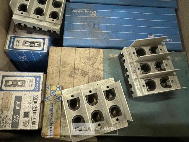 1 doos zekeringhouders - afbeelding 3 van  3