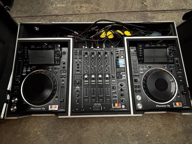 1 dubbele mengtafel pioneer dj cdj-2000nxs2 / djm-900nxs2 - afbeelding 1 van  7