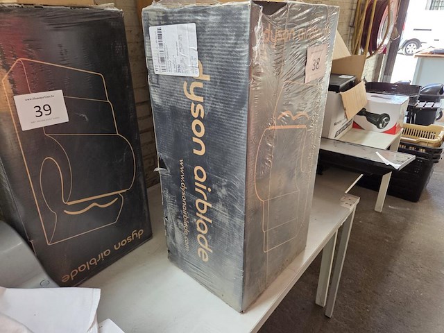 1 dyson airblade handendroger - afbeelding 3 van  3