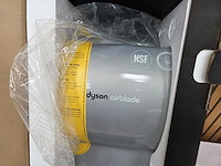 1 dyson airblade - afbeelding 2 van  5