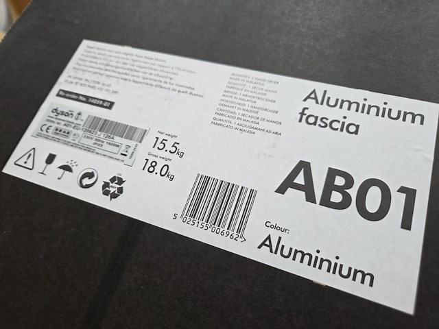 1 dyson airblade - afbeelding 5 van  5