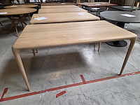 1 eikenhouten eetkamertafel adinda 160/100 artisan - afbeelding 1 van  6