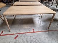 1 eikenhouten eetkamertafel adinda 160/100 artisan - afbeelding 1 van  6