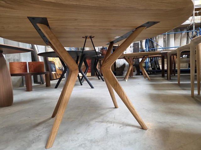 1 eikenhouten ronde tafel abina dia 140 cm artisan - afbeelding 5 van  5