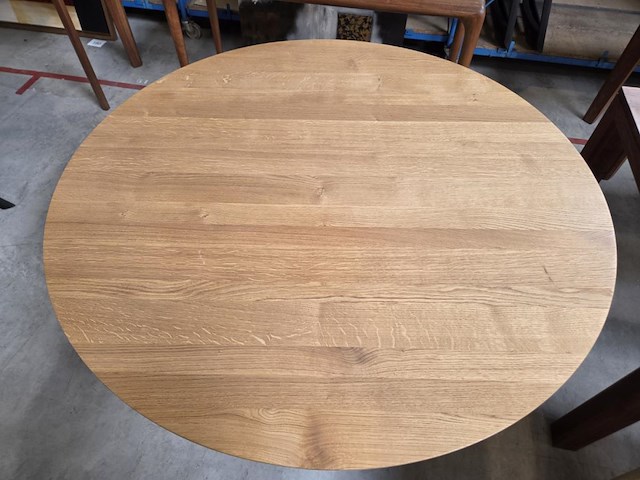 1 eikenhouten ronde tafel abina dia 140 cm artisan - afbeelding 2 van  6