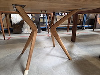 1 eikenhouten ronde tafel abina dia 140 cm artisan - afbeelding 4 van  6