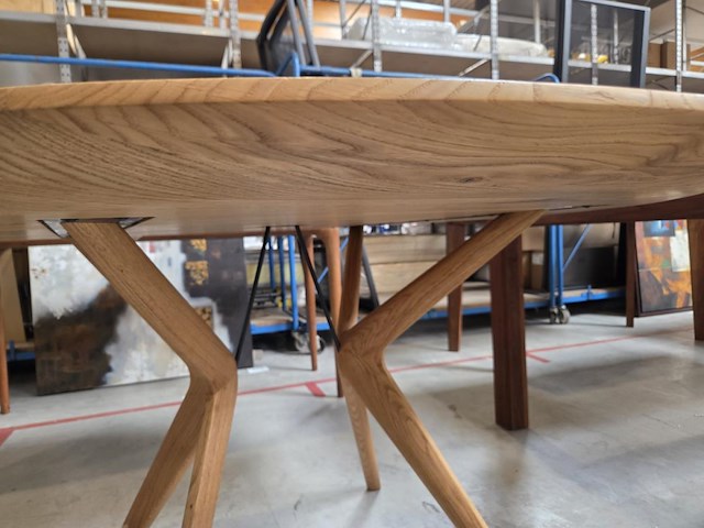 1 eikenhouten ronde tafel abina dia 140 cm artisan - afbeelding 6 van  6