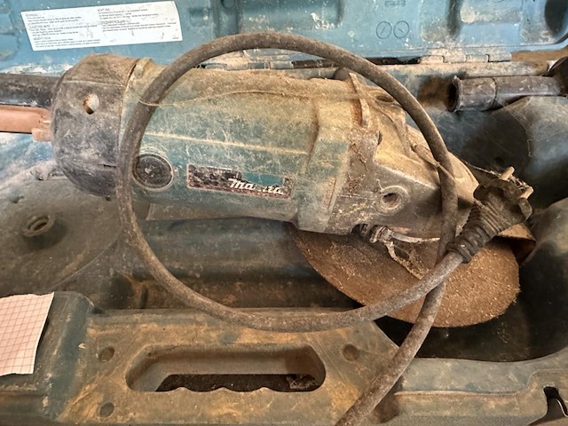 1 elektrische haakse slijper makita 9049 - afbeelding 2 van  2