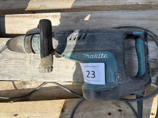 1 elektrische sloophamer makita hm1203c - afbeelding 1 van  3