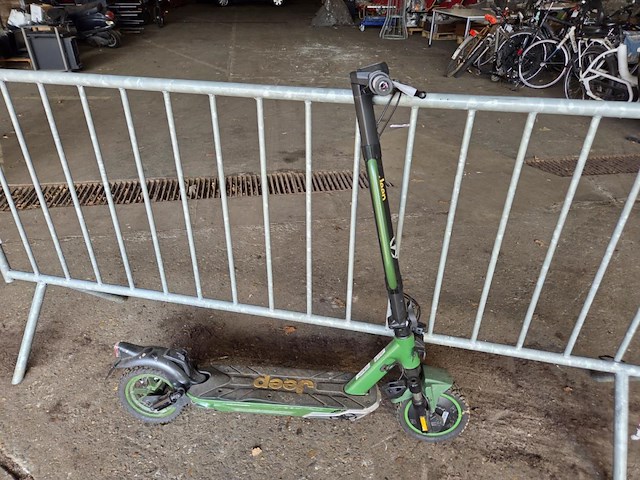 1 elektrische step - afbeelding 1 van  3