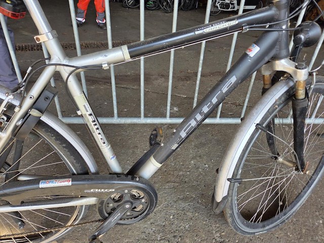 1 fiets - afbeelding 2 van  3