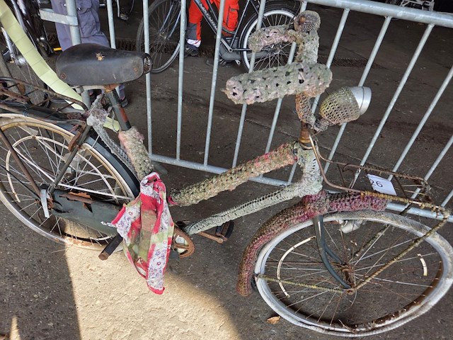 1 fiets - afbeelding 2 van  2