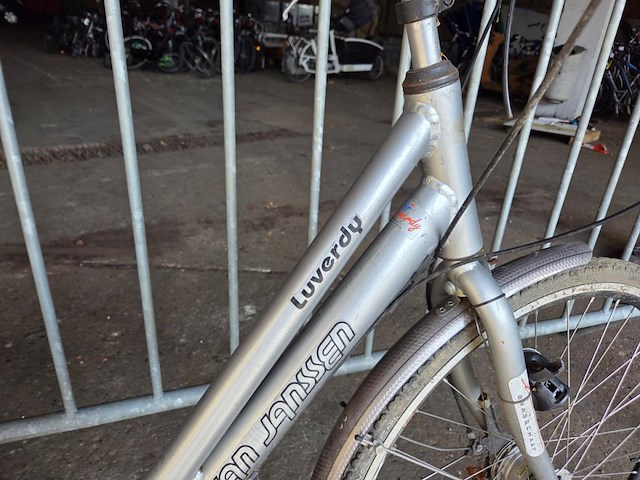 1 fiets - afbeelding 2 van  3