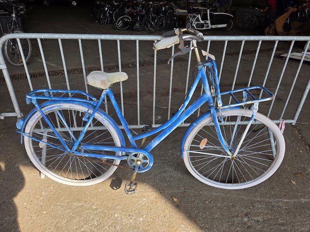 1 fiets - afbeelding 1 van  1