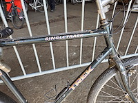 1 fiets - afbeelding 2 van  2