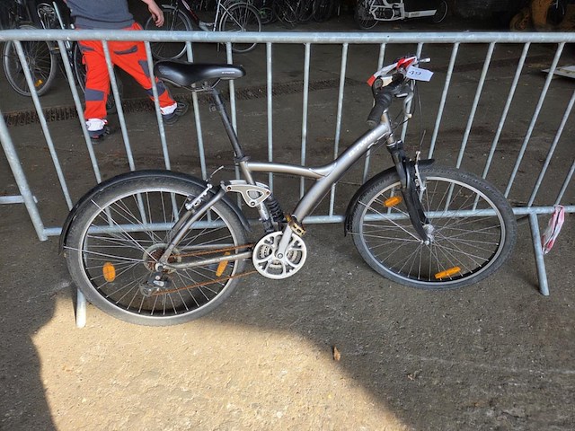 1 fiets - afbeelding 1 van  2