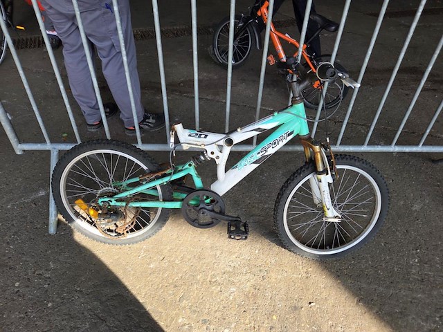 1 fiets - afbeelding 1 van  2