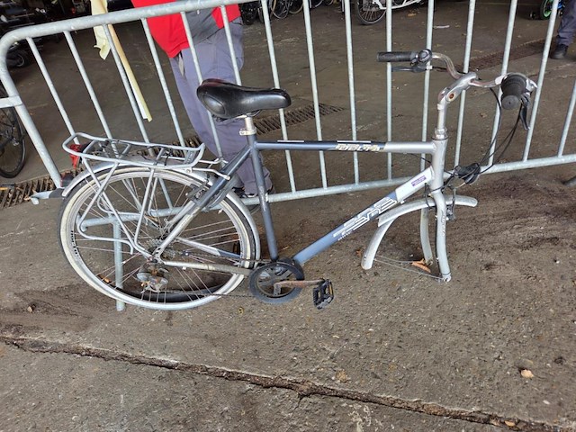 1 fiets - afbeelding 1 van  3