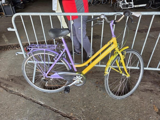 1 fiets - afbeelding 1 van  2