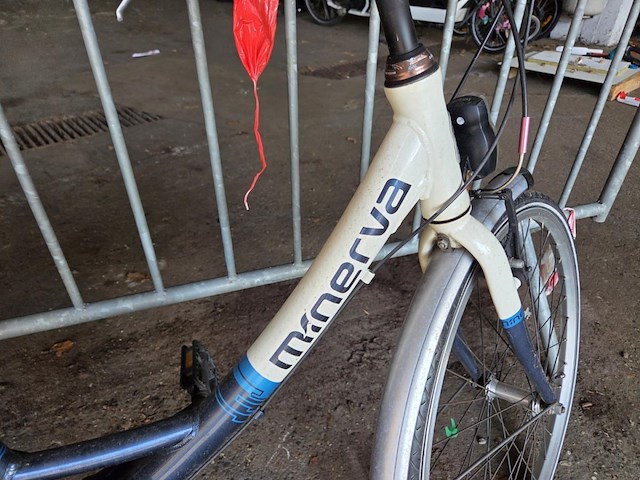 1 fiets - afbeelding 2 van  2
