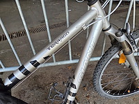 1 fiets - afbeelding 2 van  3