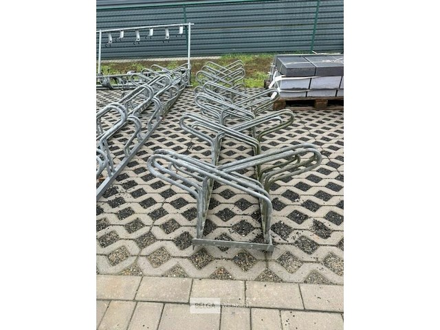 1 fietsenrek - afbeelding 1 van  2