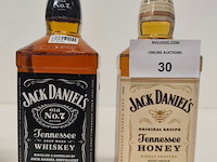 1 fles baccardi spiced rum, 1 fles wilderen wiggle likeur, 1 fles jack daniels 1l, 1 fles jack daniels tennessee honey likeur 1l - afbeelding 4 van  6