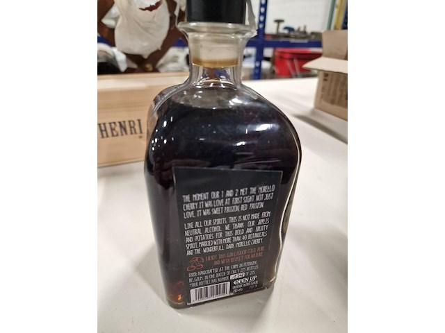 1 fles dark morello cherry gin - afbeelding 2 van  2