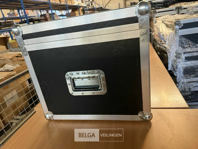 1 flightcase (muurprojector) - afbeelding 2 van  5