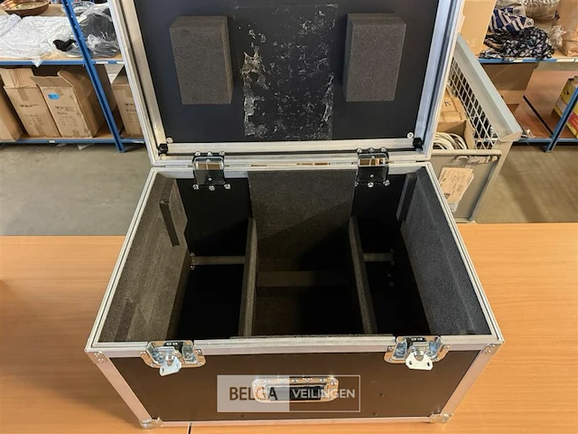 1 flightcase (muurprojector) - afbeelding 5 van  5