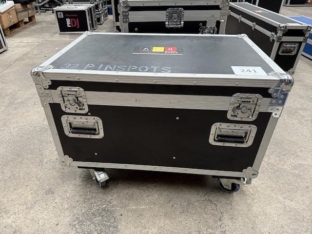 1 flightcase - afbeelding 1 van  7