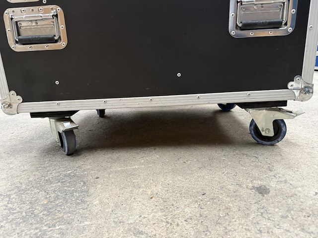 1 flightcase - afbeelding 2 van  7