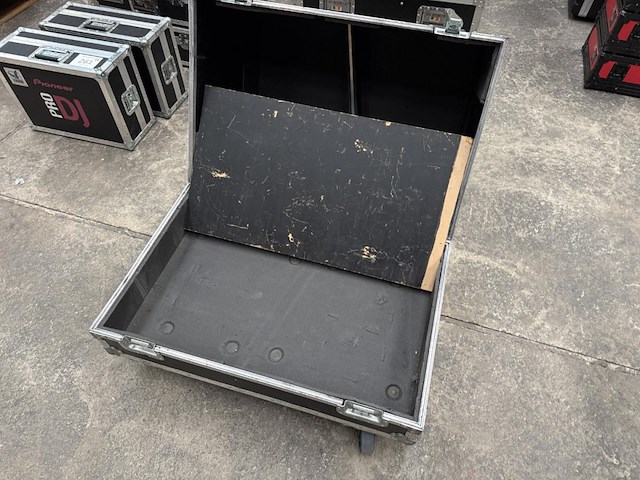 1 flightcase - afbeelding 4 van  7