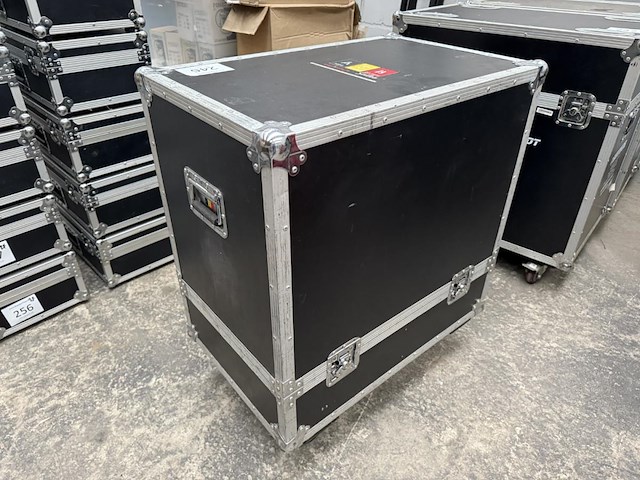 1 flightcase - afbeelding 3 van  7