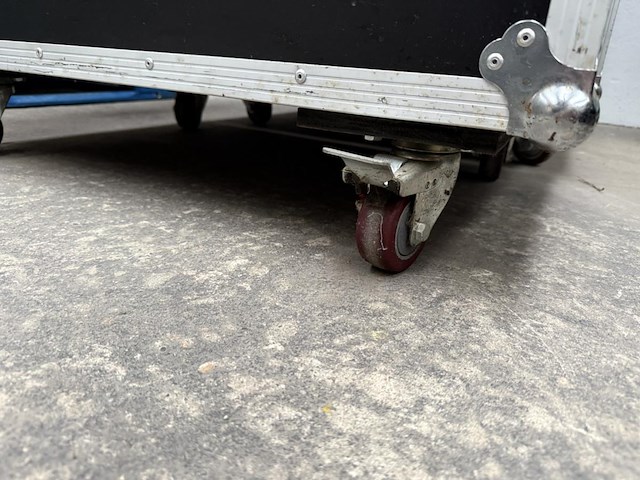 1 flightcase - afbeelding 2 van  7