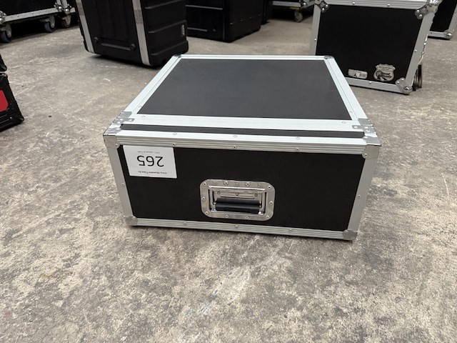 1 flightcase - afbeelding 1 van  9