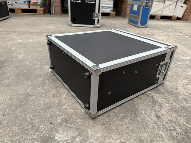 1 flightcase - afbeelding 3 van  9