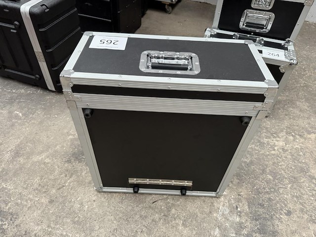 1 flightcase - afbeelding 4 van  9