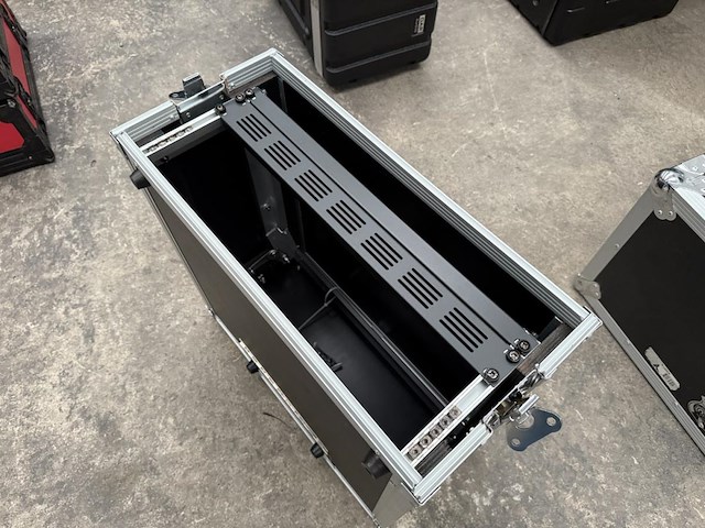 1 flightcase - afbeelding 6 van  9