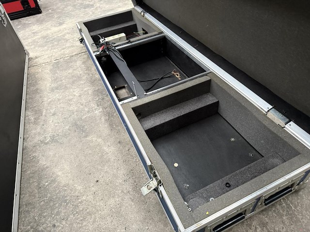 1 flightcase - afbeelding 4 van  9