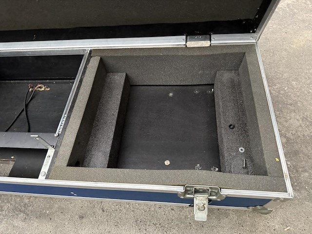 1 flightcase - afbeelding 5 van  9