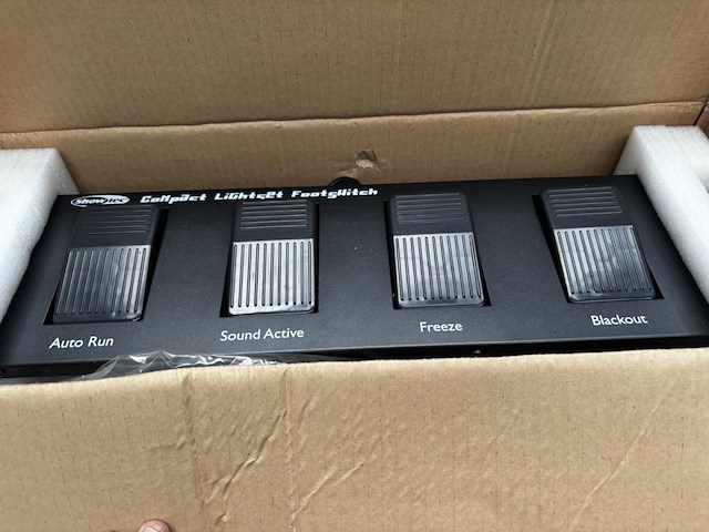 1 footswitch lichtshow showtec - afbeelding 1 van  3