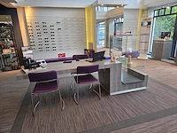 1 formicahouten presentatietafel met glazen open kast met verlichting - afbeelding 3 van  12