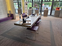 1 formicahouten presentatietafel met glazen open kast met verlichting - afbeelding 4 van  12