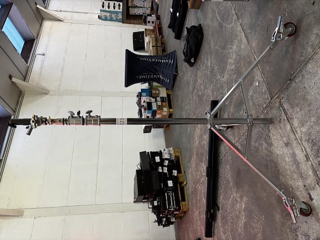 1 fotostatief - afbeelding 1 van  2