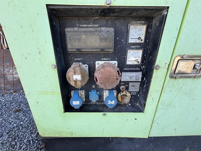 1 generator pramac - afbeelding 3 van  5