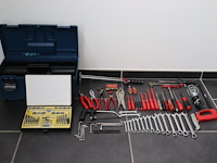 1 gereedschapskoffer, 61 diverse stuks gereedschap - afbeelding 1 van  5