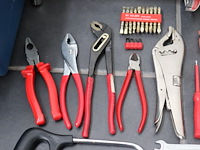 1 gereedschapskoffer, 61 diverse stuks gereedschap - afbeelding 3 van  5