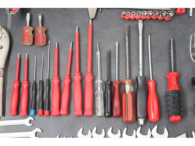 1 gereedschapskoffer, 61 diverse stuks gereedschap - afbeelding 4 van  5